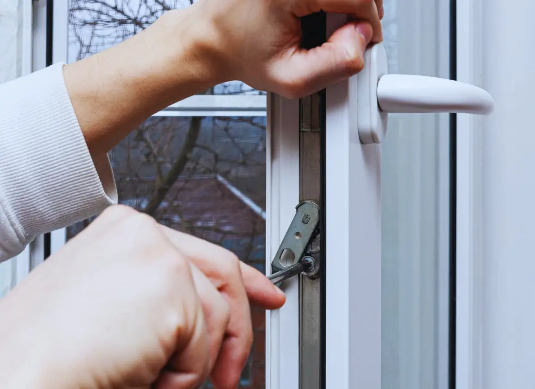 Réparation serrure de fenêtre Beauvoisin